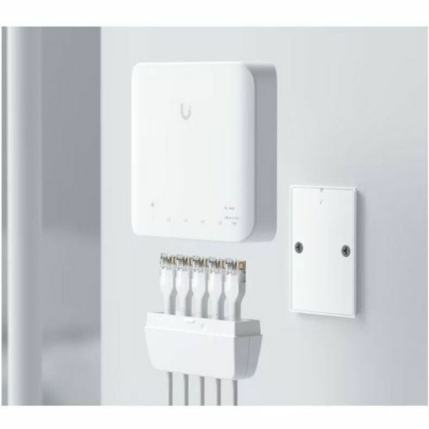 Ubiquiti Inc. USW-Flex Indoor/Outdoor 5-Port PoE Gigabit Switch with 802.3bt Power Support