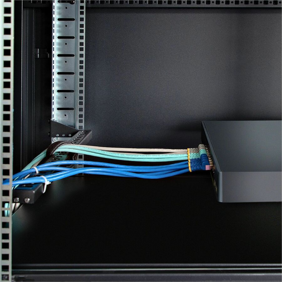 StarTech.com 1U Horizontal Cable Management Bar with Adjustable Depth for 19-Inch Racks
