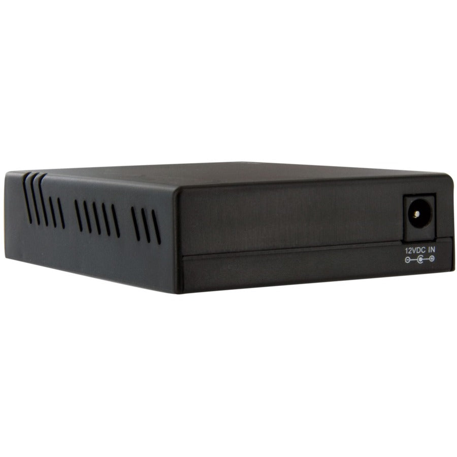 StarTech.com MCM110SC2 10/100 Multi Mode Fiber Ethernet Media Converter with SC Port - 2 km Range