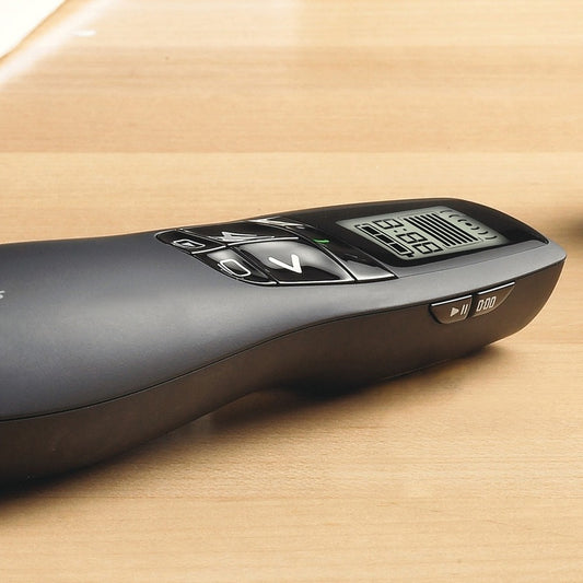 Logitech R800 Laser Presentation Remote with Green Laser Pointer and Wireless Range Up to 100 Feet