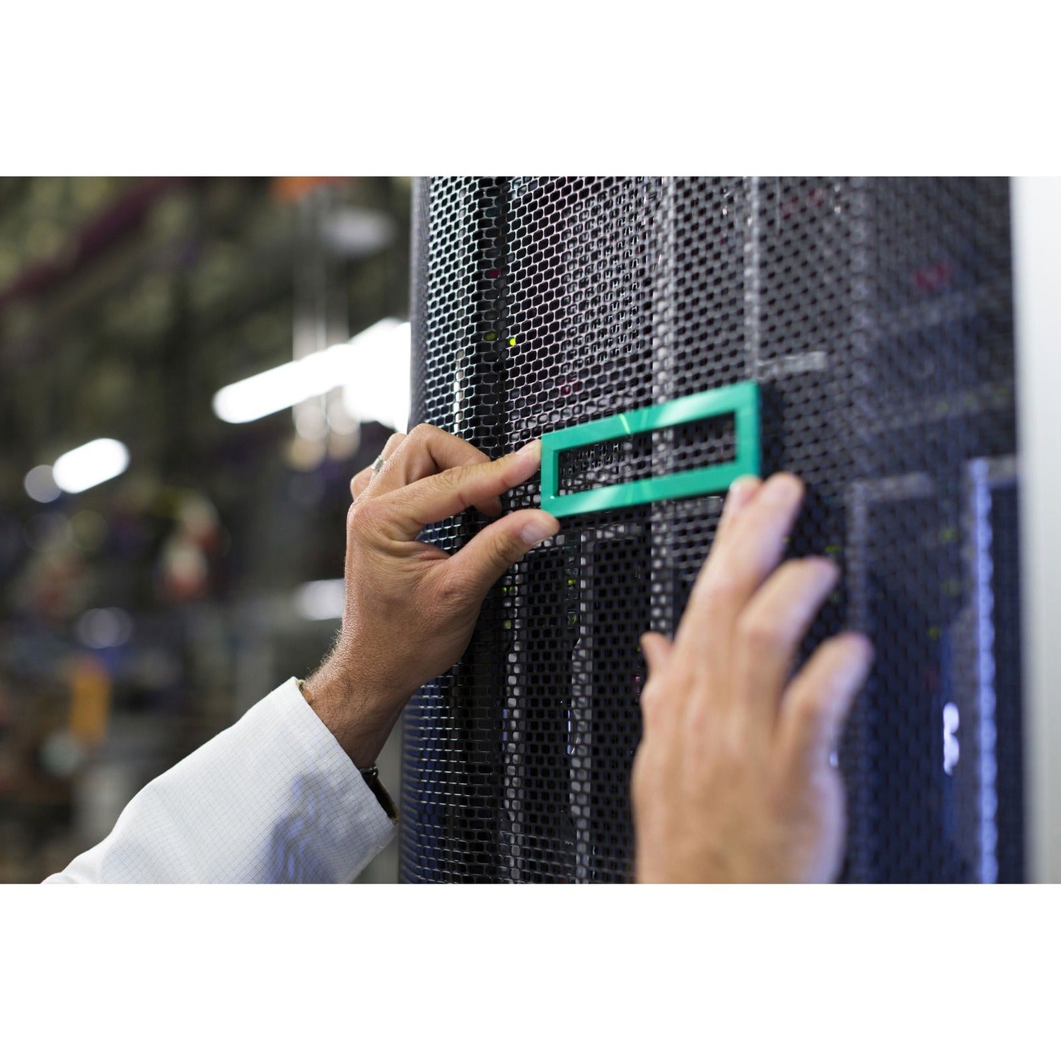 Hewlett Packard Enterprise Bezel Lock Kit for HPE ProLiant DL360 Gen10 Servers