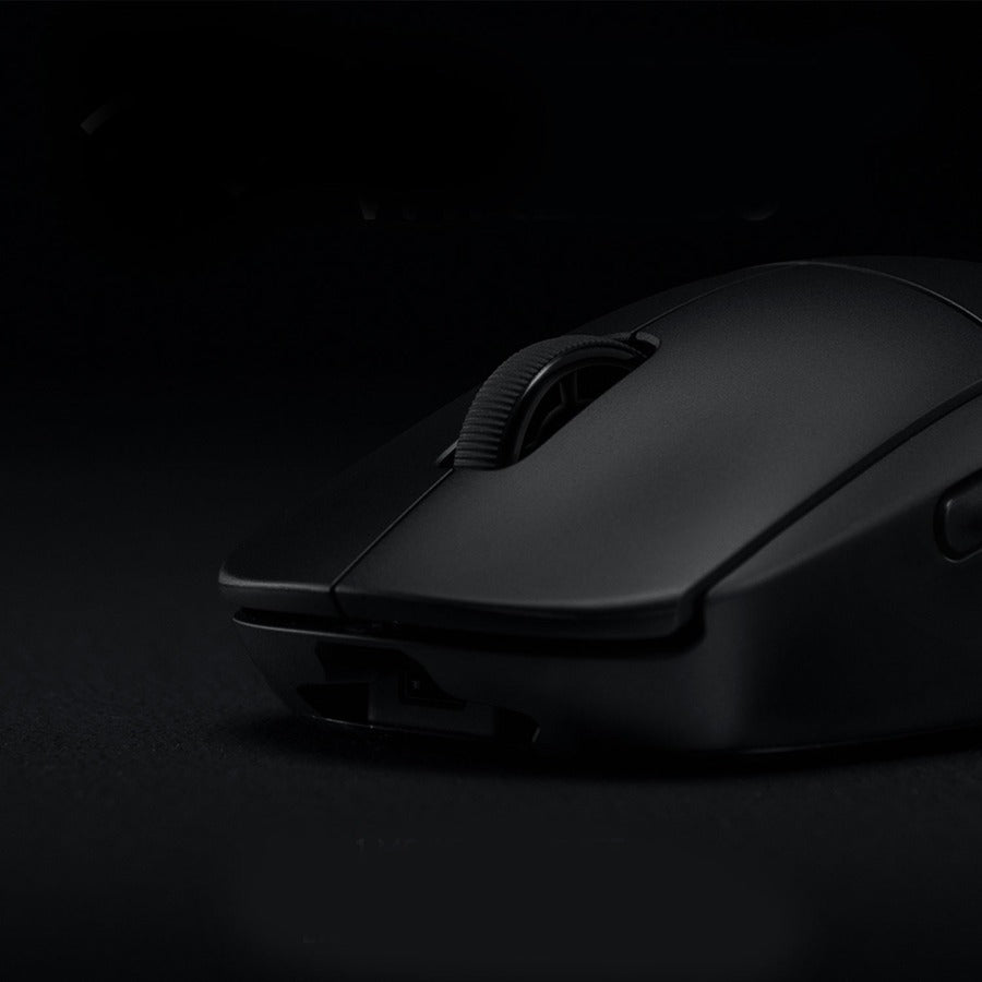 Logitech Pro Wireless Gaming Mouse - HERO 16K Sensor, LIGHTSPEED Wireless, 8 Programmable Buttons