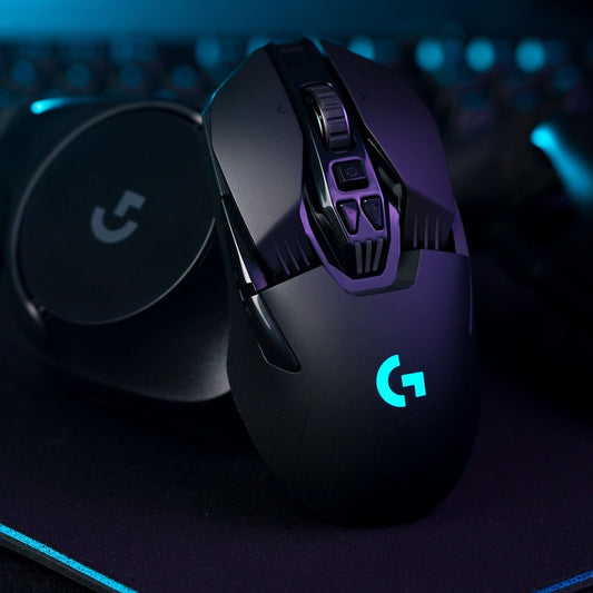 Logitech G903 LIGHTSPEED Wireless Gaming Mouse with HERO 25K Sensor and Powerplay Charging