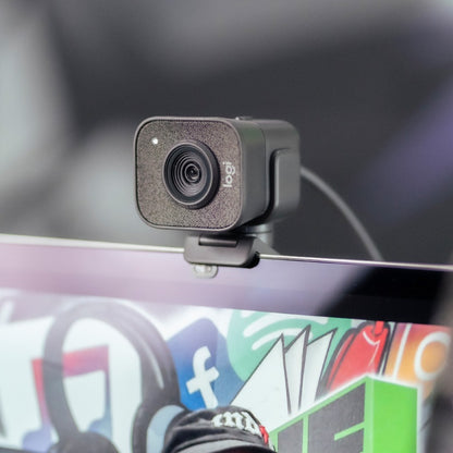 Logitech StreamCam Plus (960-001280) Webcam in Graphite with Full 1080p HD at 60 fps
