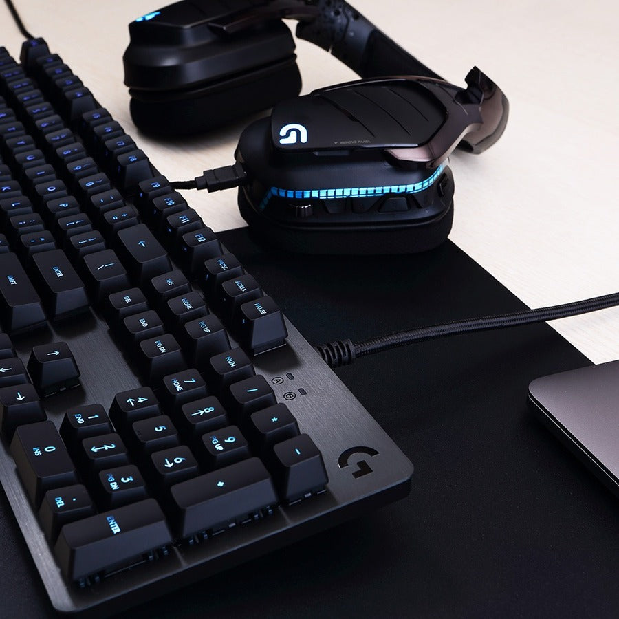 Logitech G512 Carbon Lightsync RGB Mechanical Gaming Keyboard with GX Brown Switches and USB Passthrough
