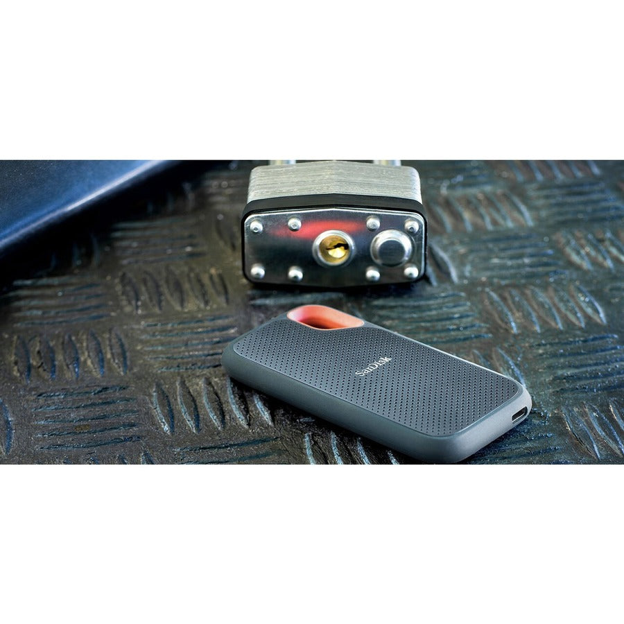 SanDisk Extreme SDSSDE61-500G-G25 500GB Portable External Solid State Drive