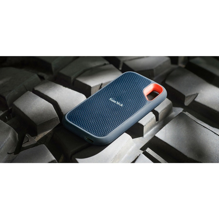 SanDisk Extreme SDSSDE61-1T00-G25 1TB Portable Solid State Drive for Fast Data Storage