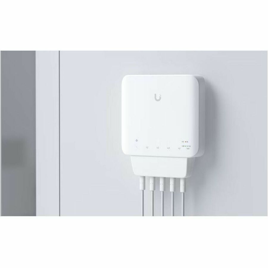 Ubiquiti Inc. USW-Flex Indoor/Outdoor 5-Port PoE Gigabit Switch with 802.3bt Power Support