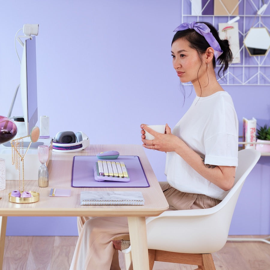 Logitech Desk Mat Studio Series in Lavender – Large Spill-Resistant Cloth Mouse Pad with Anti-Slip Base