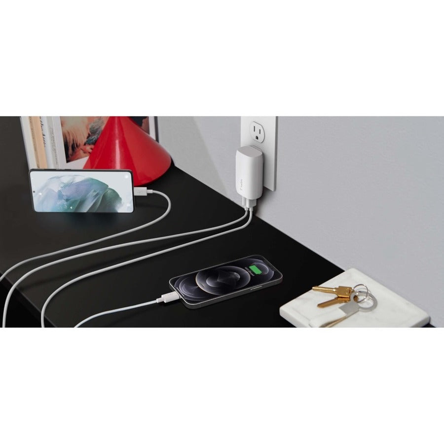 Belkin BoostCharge Dual Wall Charger with PPS 37W – Fast Charging for iPhone and Samsung Devices