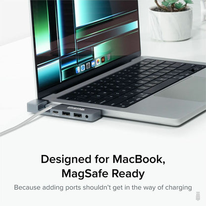 Plugable 5-in-1 USB-C Hub for MacBook Pro 14/16 and MacBook Air M2 – Expand Your Ports with Thunderbolt 4 and USB4 Compatibility