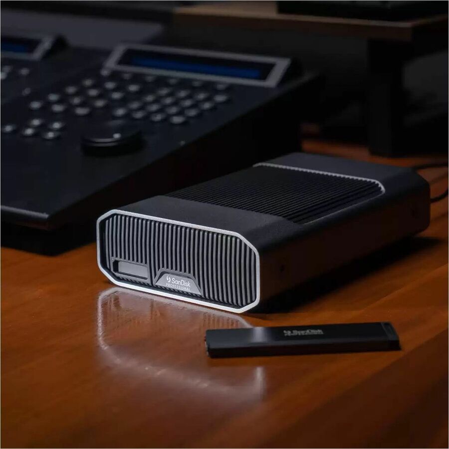 SanDisk G-DRIVE PROJECT SDPHG1H-006T-NBAAD 6TB Portable External Hard Drive with Thunderbolt 3