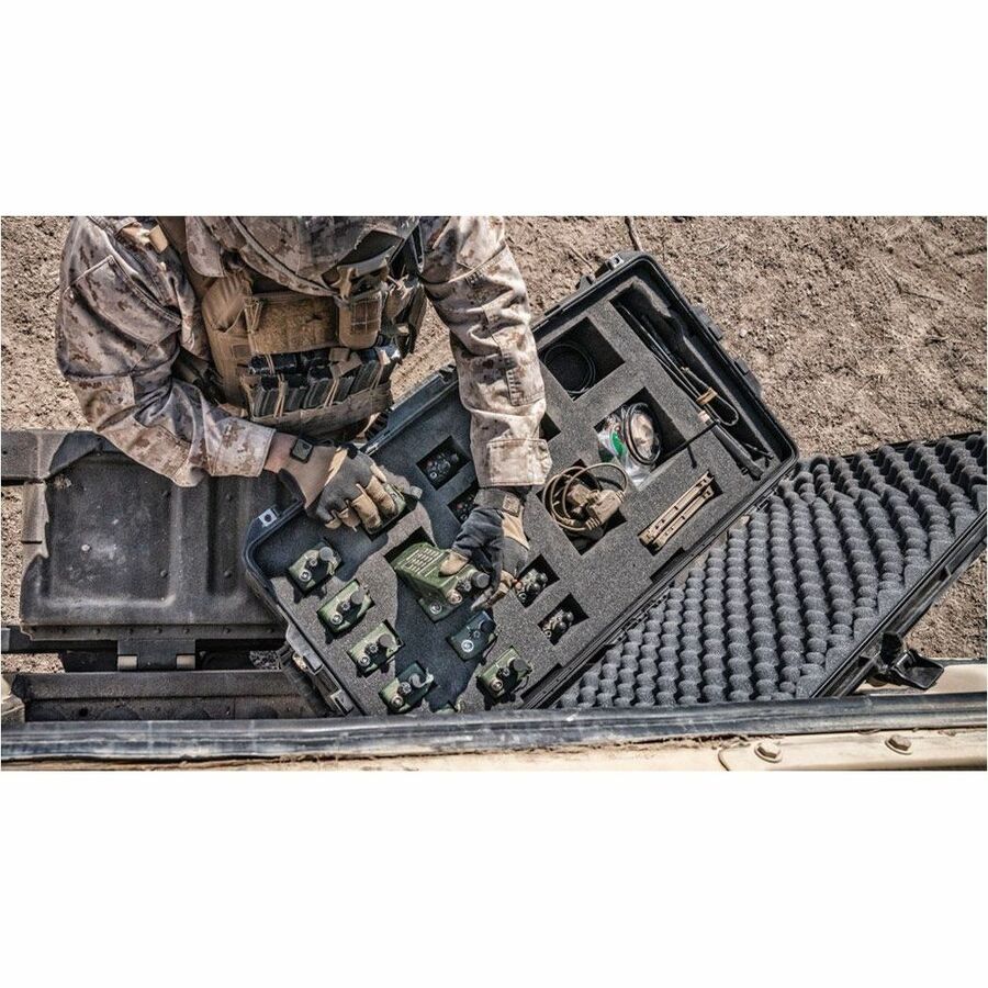Pelican 1646 Air Case Waterproof Crushproof Gear Shipping Case
