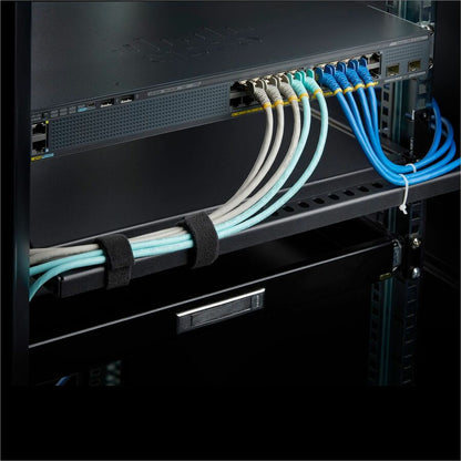 StarTech.com 1U Horizontal Cable Management Bar with Adjustable Depth for 19-Inch Racks