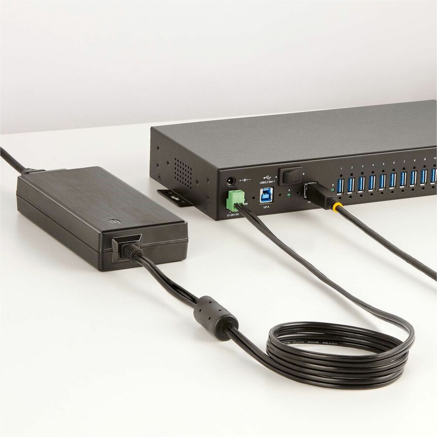 StarTech.com 160W Universal DC Power Adapter (24V/6.6A) for USB Hubs and Industrial Devices