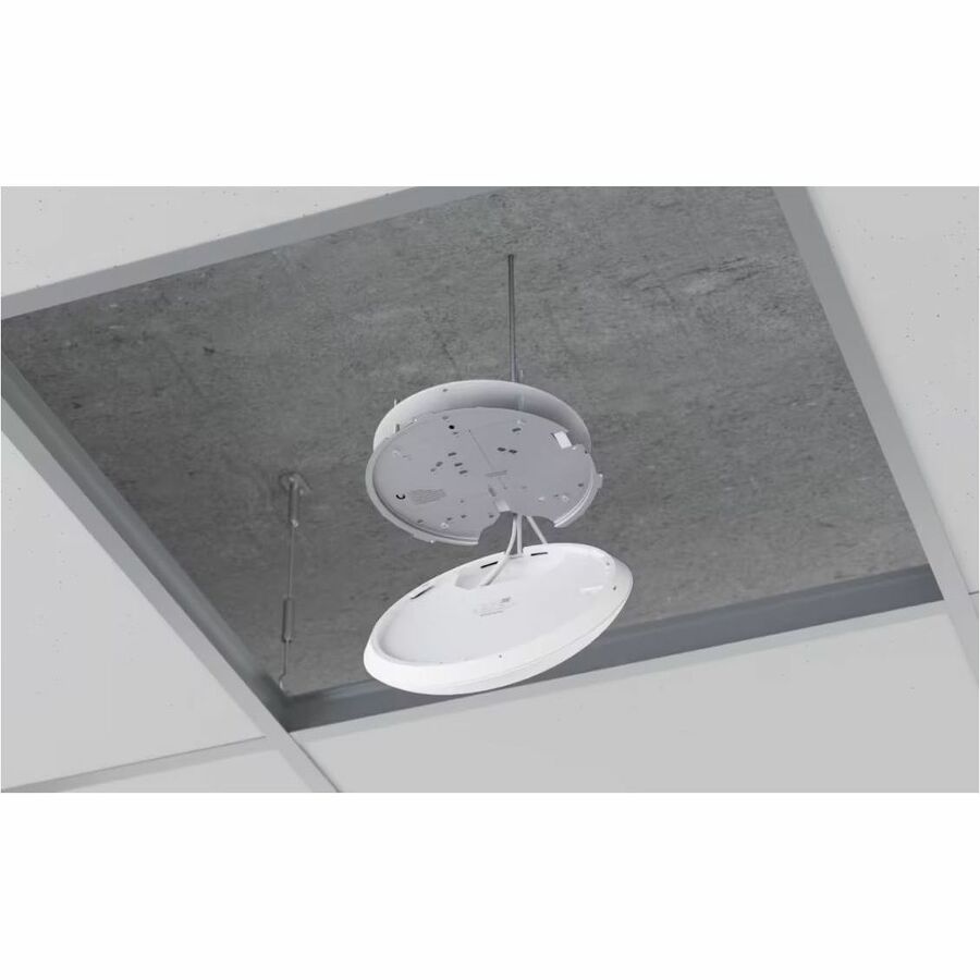 Ubiquiti U7 Pro Tri-Band Wi-Fi 7 Access Point with 6 GHz Support and 9.12 Gbps Speed