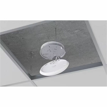 Ubiquiti U7 Pro Tri-Band Wi-Fi 7 Access Point with 6 GHz Support and 9.12 Gbps Speed