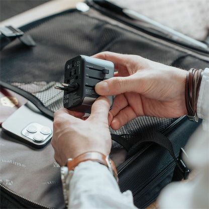 Verbatim UTA-03 Universal Travel Adapter 30W with USB-C and USB-A Ports