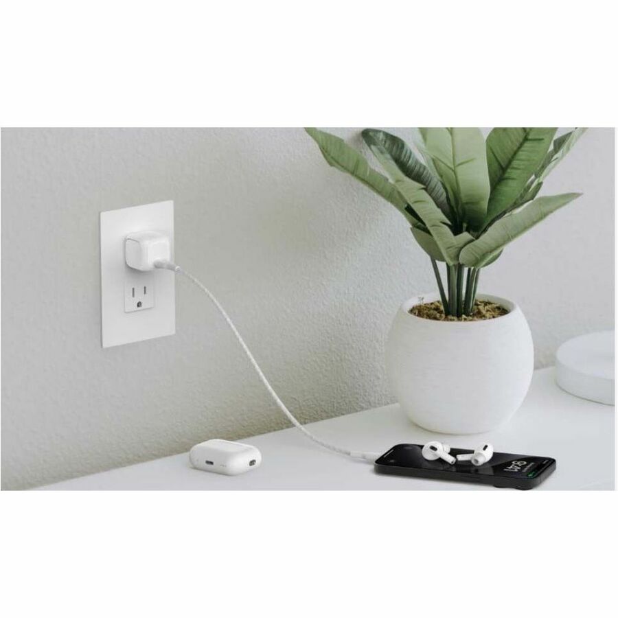 Belkin BoostCharge Cubic USB-C Wall Charger 20W - Fast & Compact Power Adapter for iPhone, Galaxy, iPad & More