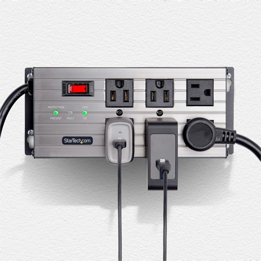 StarTech.com 6-Outlet Power Strip with Surge Protection and EMI/RFI Noise Filtering