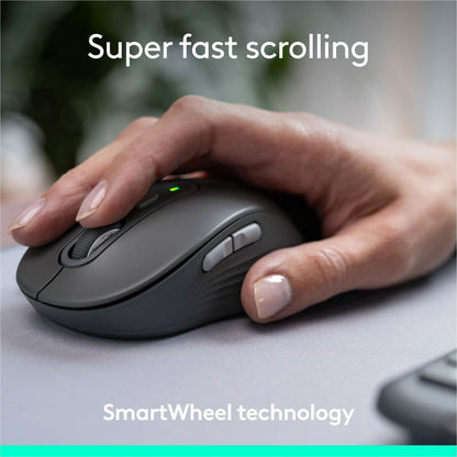 Logitech Signature Slim MK955 Combo for Business with Copilot Key, Wireless Keyboard and Mouse in Graphite