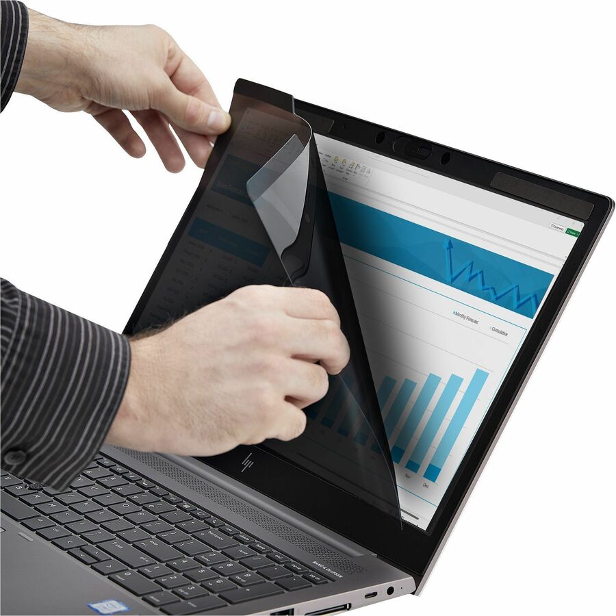 StarTech.com Magnetic Privacy Screen for 16-Inch 16:10 Laptops, Reversible Matte and Glossy Filter, TAA Compliant