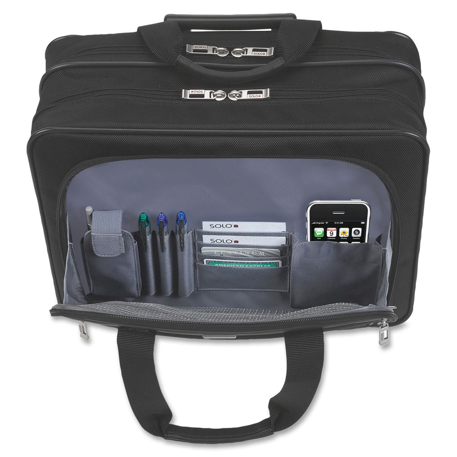 Solo Classic Carrying Case (Roller) for 15.4" to 15.6" Notebook - Black
