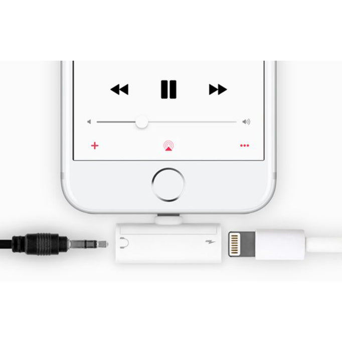 Aluratek Lightning + 3.5 mm Adapter For iPhone/iPad