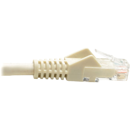 Tripp Lite Cat6 GbE Gigabit Ethernet Snagless Molded Patch Cable UTP White RJ45 M/M 4ft 4'