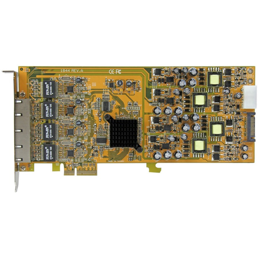 StarTech.com Carte réseau PCIe à 4 ports Gigabit Power over Ethernet - NIC  PCI Express PSE / PoE sur