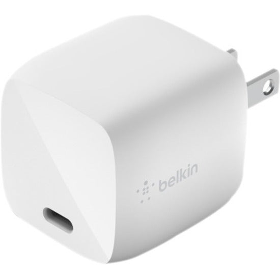 Belkin BOOST&uarr;CHARGE 30W USB-C GaN Wall Charger + USB-C To Lightning Cable