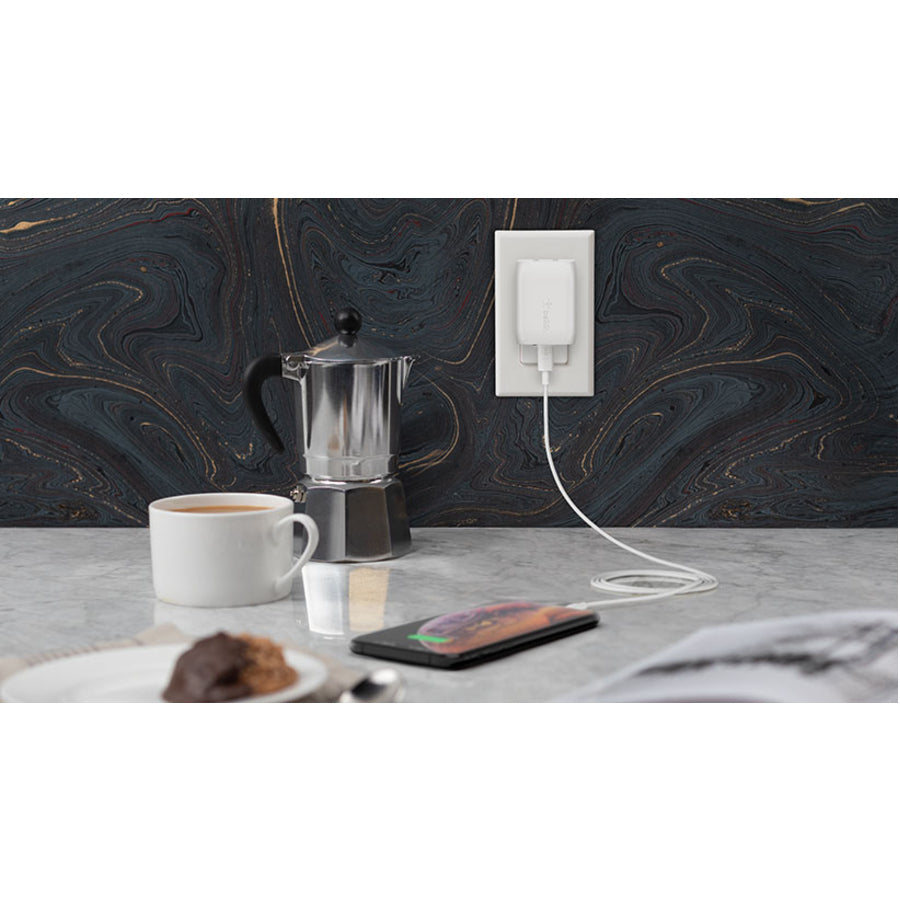 Belkin BOOST&uarr;CHARGE USB-C Wall Charger 18W + USB-C to Lightning Cable
