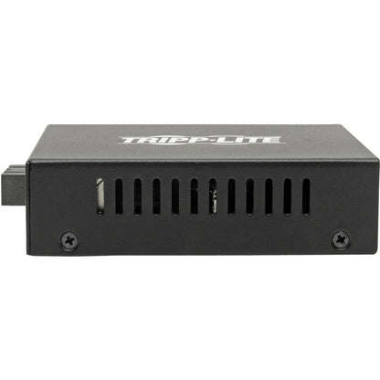 Tripp Lite SC Multimode Fiber to Gbe Media Converter POE+ 10/100/1000 550M