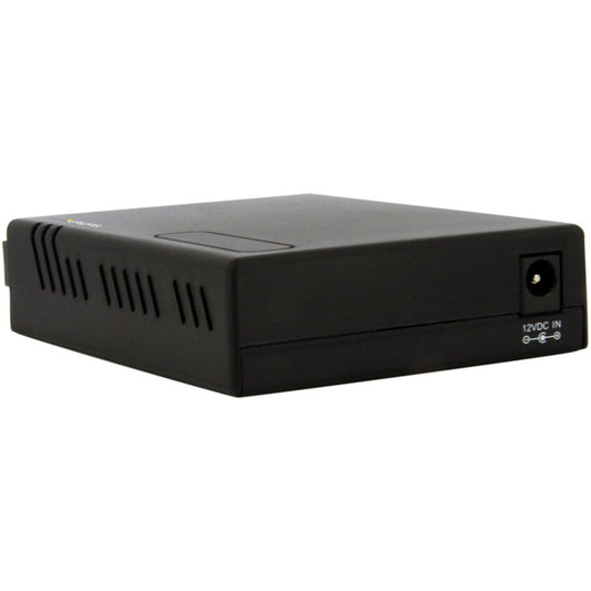 StarTech.com StarTech.com 10/100 Multi Mode Fiber to Ethernet Media Converter SC 2km with PoE