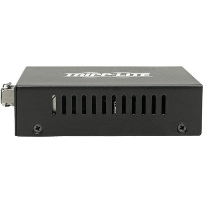 Tripp Lite LC Multimode Fiber to Gbe Media Converter POE+ 10/100/1000 550M