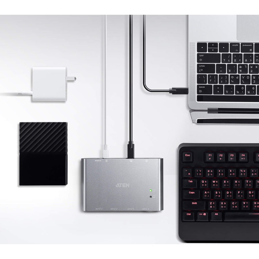 ATEN 2-Port USB-C Gen 2 Sharing Switch with Power Pass-through